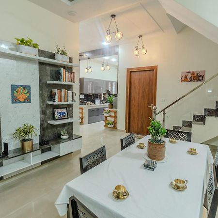 Dhruva - Luxury Villa In Cbd Dehradun Esterno foto